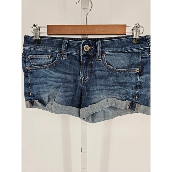 Express Jeans Womens Sz 0 Medium Wash Blue Jean Shorts Cuffed - Picture 1 of 4